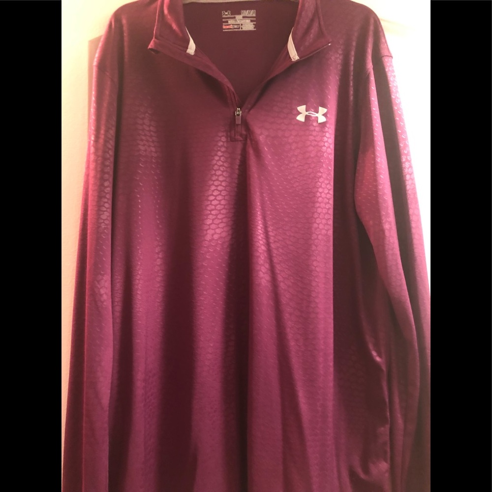 Plum color Under Armor NWOT Light Weight Pullover